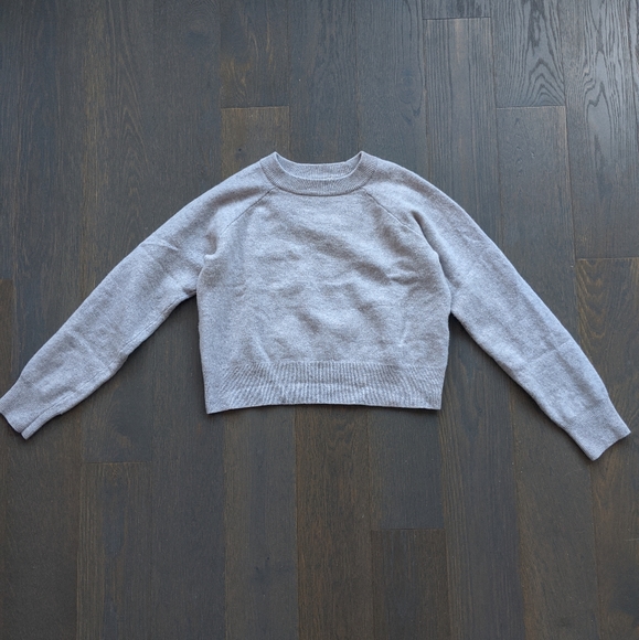 Aritzia Golden by TNA Cusco Sweater